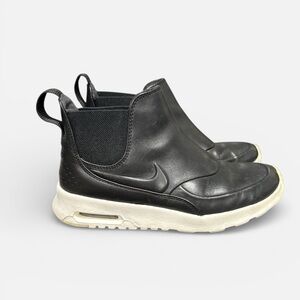 Nike Air Max Women’s Black Leather Boots size 7